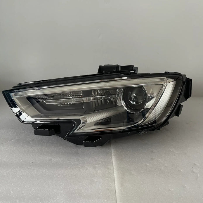 Audi A3 S3 RS3 8V Bi-Xenon LED Scheinwerfer links 8V0941005E