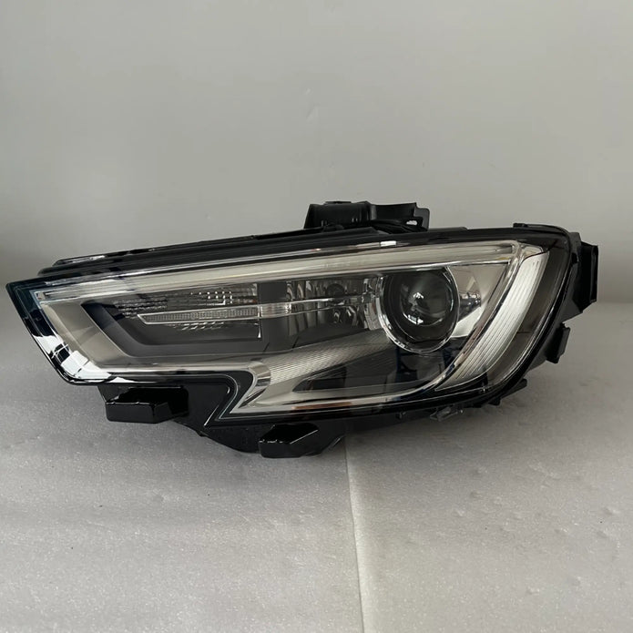 Audi A3 S3 RS3 8V Bi-Xenon LED Scheinwerfer links 8V0941043E