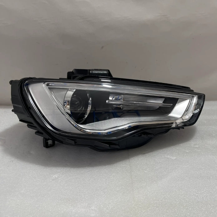 Audi A3 S3 RS3 8V Bi-Xenon LED Scheinwerfer rechts 8V0941006C