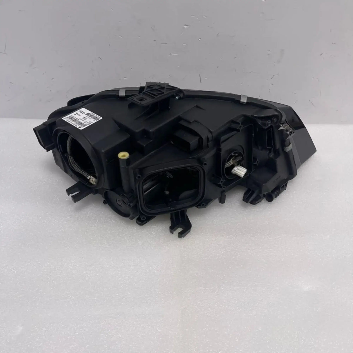 Audi A4 S4 B8 Bi-Xenon LED Scheinwerfer links 8K0941029AT