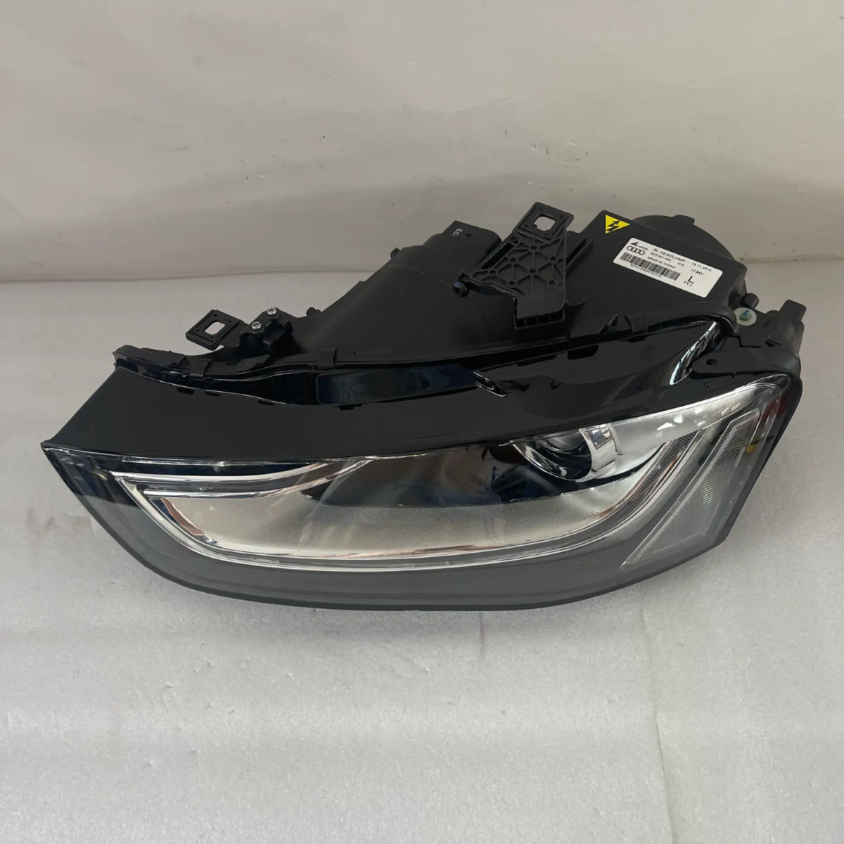 Audi A4 S4 RS4 B8 Bi-Xenon LED Scheinwerfer links 8K0941005