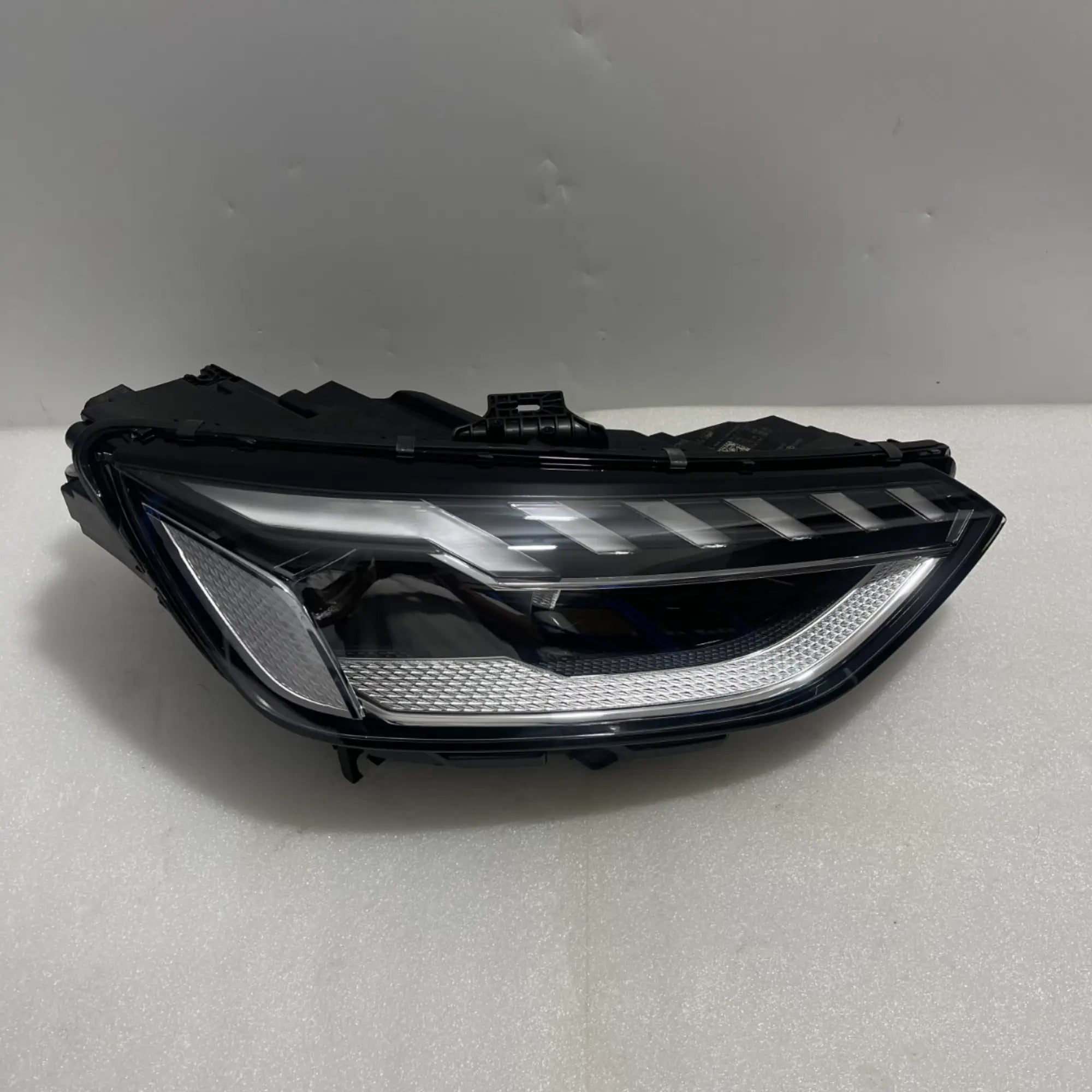 Audi A4 S4 RS4 B9 Full LED Matrix Scheinwerfer rechts 8W0941036E