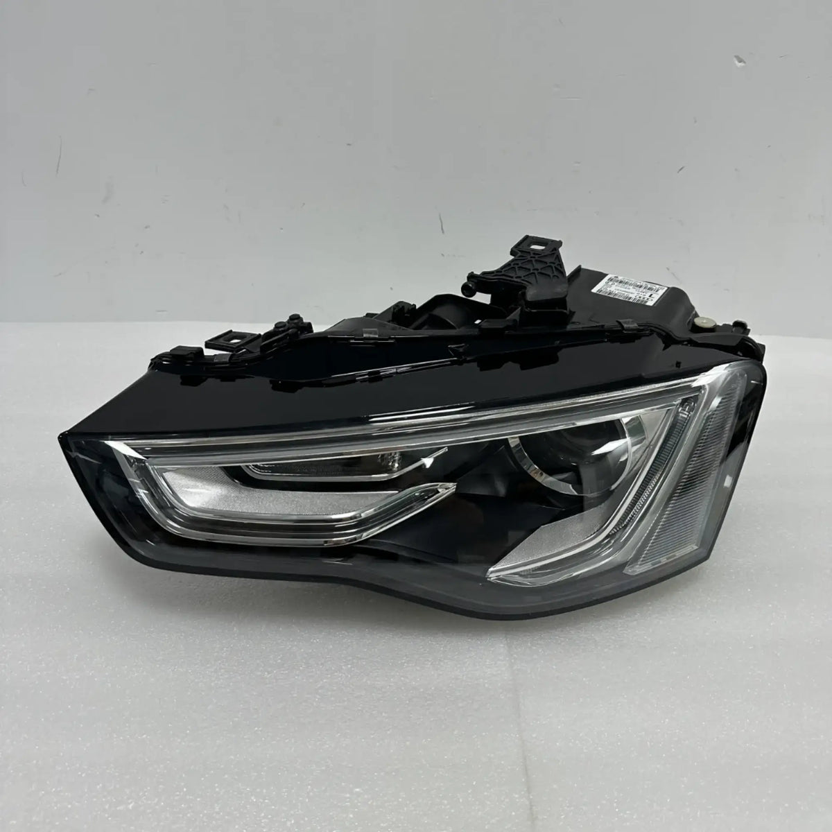 Audi A5 S5 RS5 8T Bi-Xenon LED Scheinwerfer links 8T0941043G