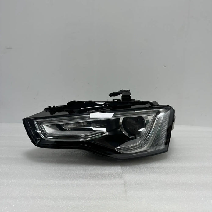 Audi A5 S5 RS5 8T Bi-Xenon LED Scheinwerfer links 8T0941043G