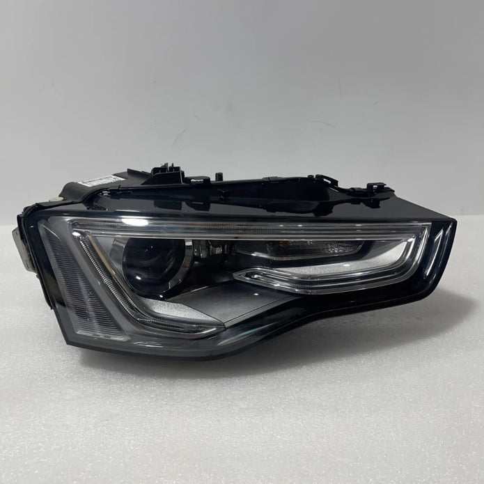 Audi A5 S5 RS5 8T Bi-Xenon LED Scheinwerfer rechts 8T0941754C