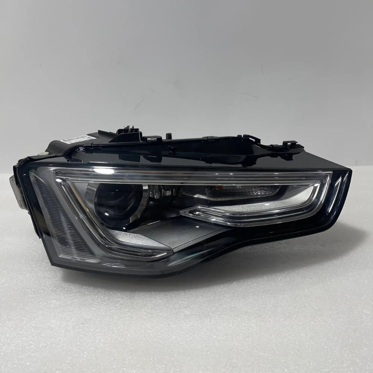 Audi A5 S5 RS5 8T Bi-Xenon LED Scheinwerfer rechts 8T0941754G