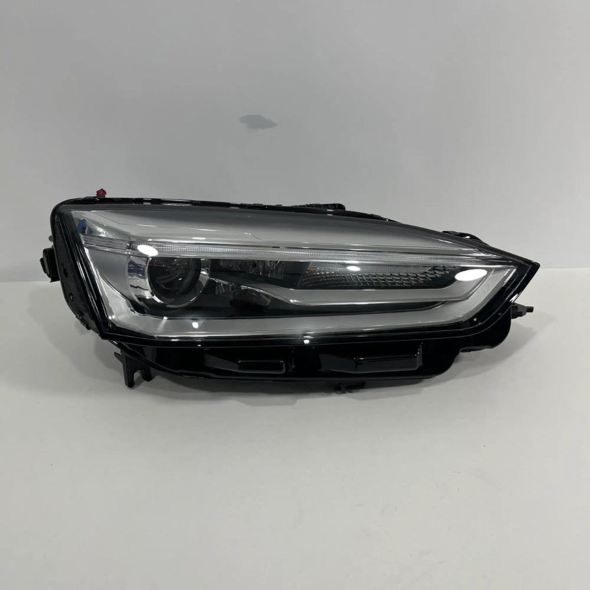 Audi A5 S5 RS5 F5 Bi-Xenon LED Scheinwerfer rechts 8W6941044
