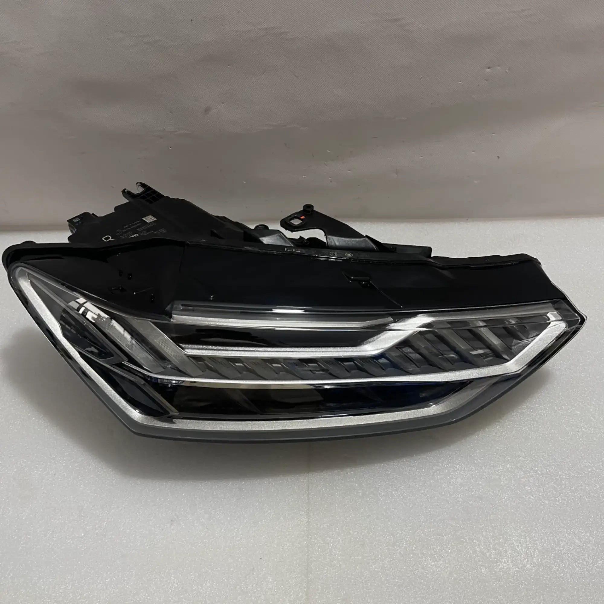 Audi A7 S7 RS7 4K Full LED Matrix Scheinwerfer rechts 4K8941036