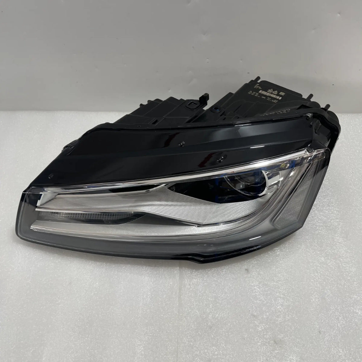 Audi A8 S8 4H Bi-Xenon LED Scheinwerfer links 4H0941005