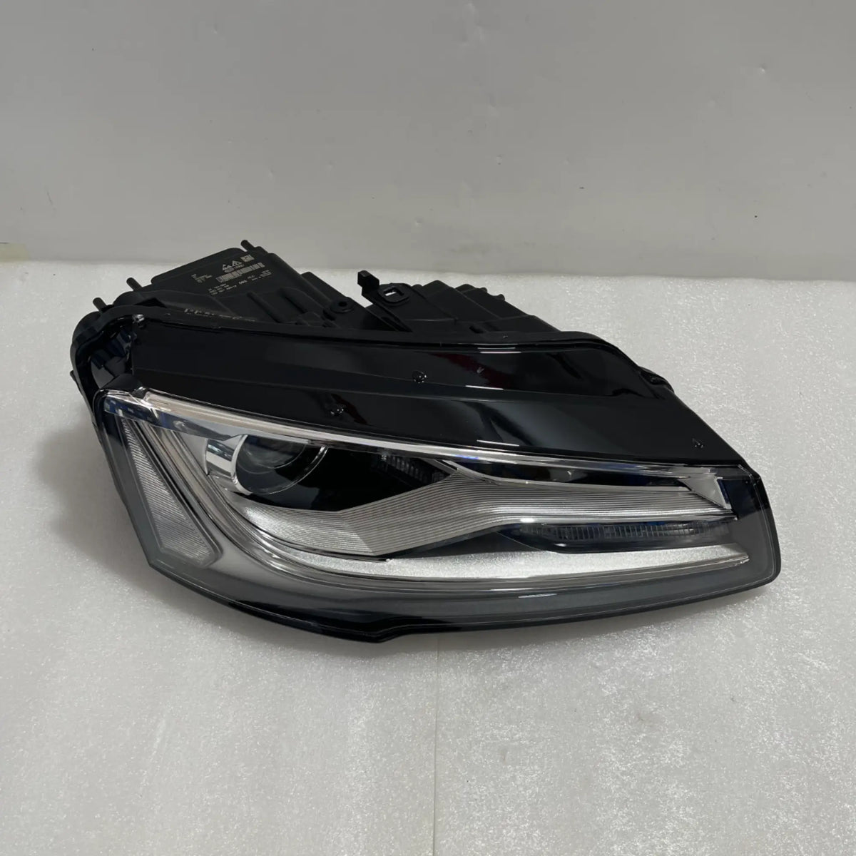 Audi A8 S8 4H Bi-Xenon LED Scheinwerfer rechts 4H0941006