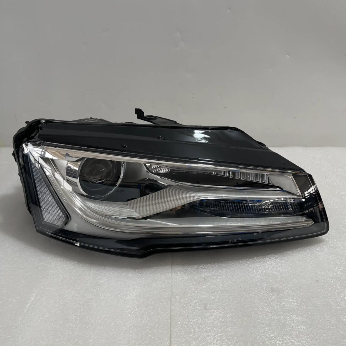 Audi A8 S8 4H Bi-Xenon LED Scheinwerfer rechts 4H0941044
