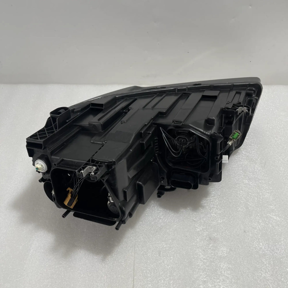 Audi A8 S8 4H Bi-Xenon LED Scheinwerfer rechts 4H0941044B
