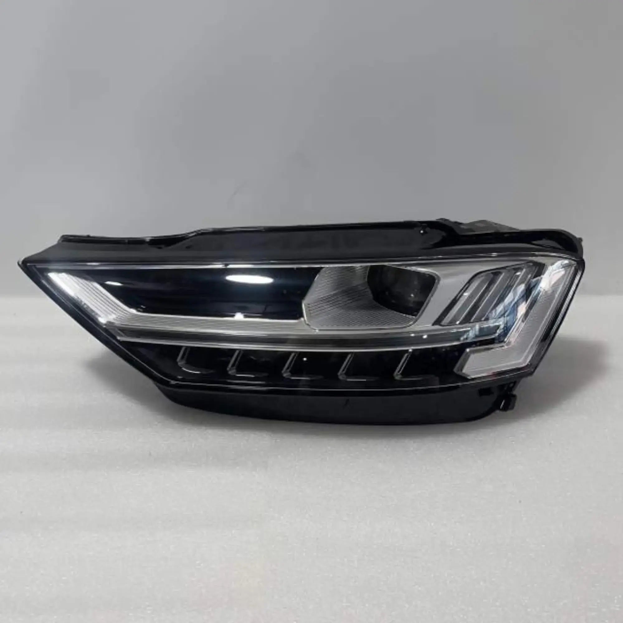 Audi A8 S8 4N Full LED Matrix Scheinwerfer links 4N0941783