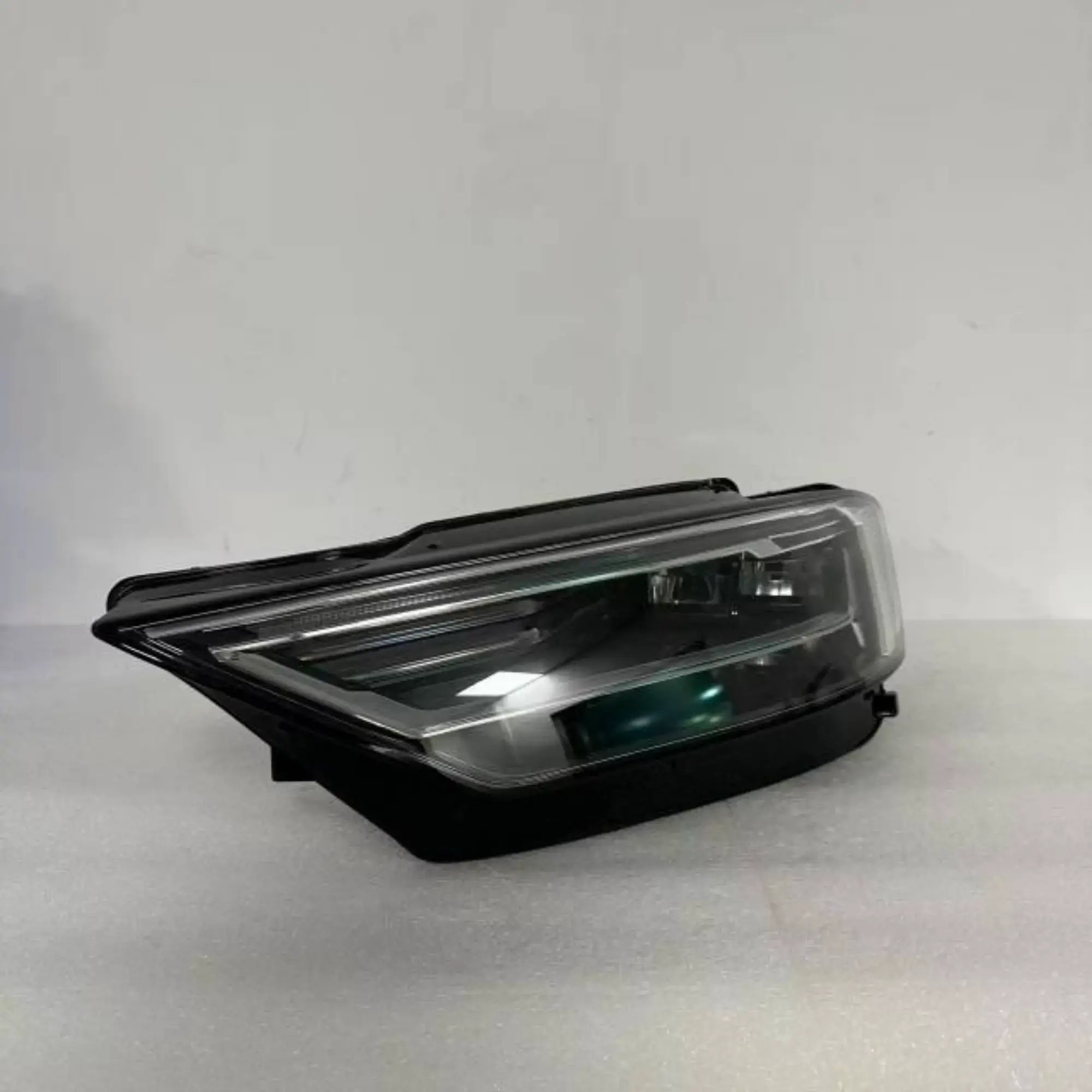 Audi A8 S8 4N Full LED Scheinwerfer links 4N0941773