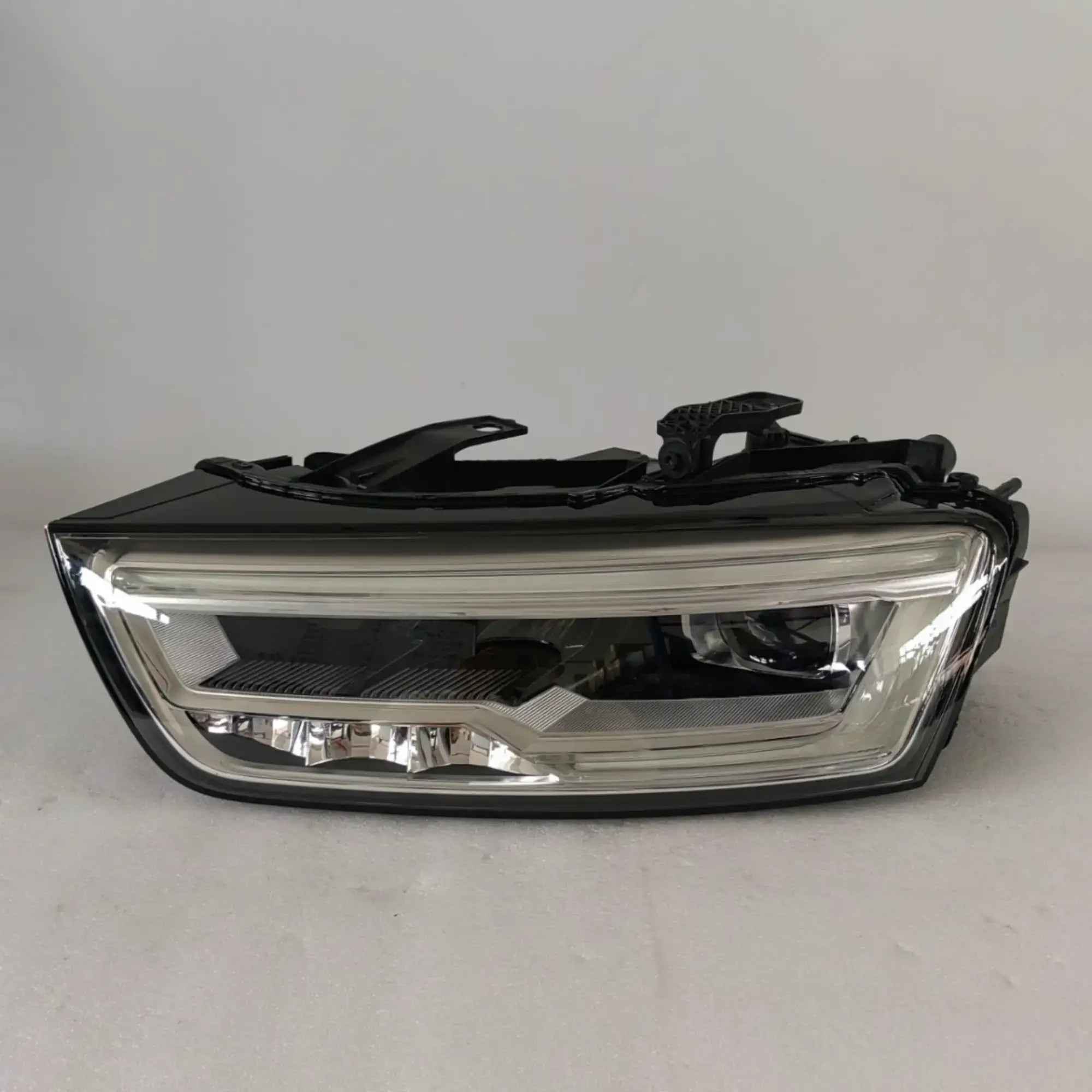 Audi Q3 RS Q3 8U Full LED Scheinwerfer links 8U0941773