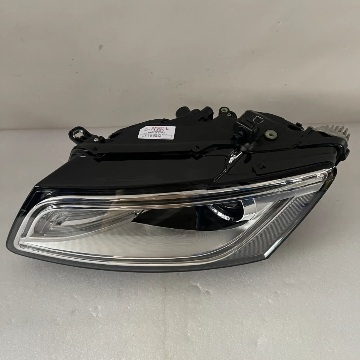 Audi Q5 SQ5 8R Bi-Xenon LED Scheinwerfer links 8R0941005B