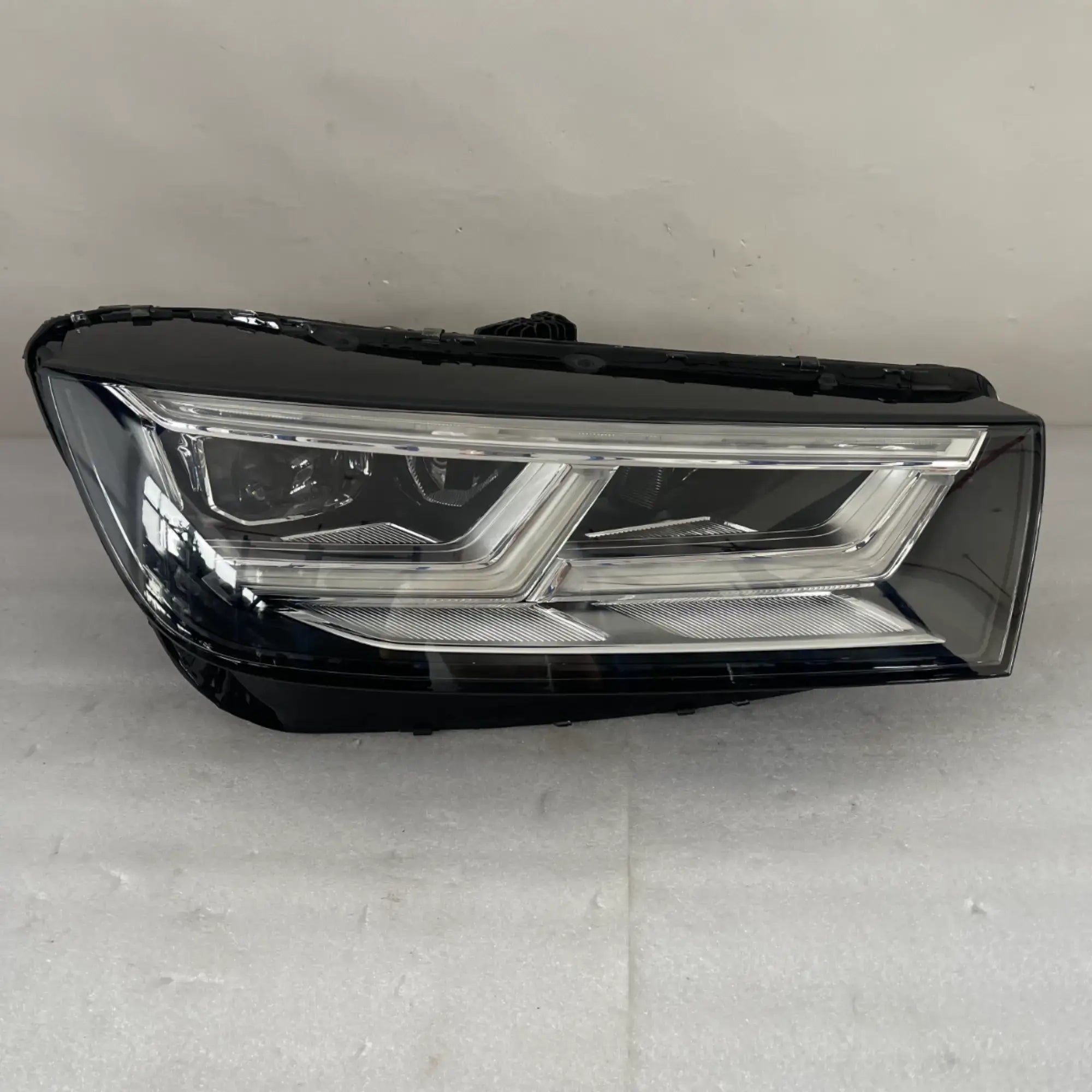 Audi Q5 SQ5 FY Full LED Scheinwerfer rechts 80A941034