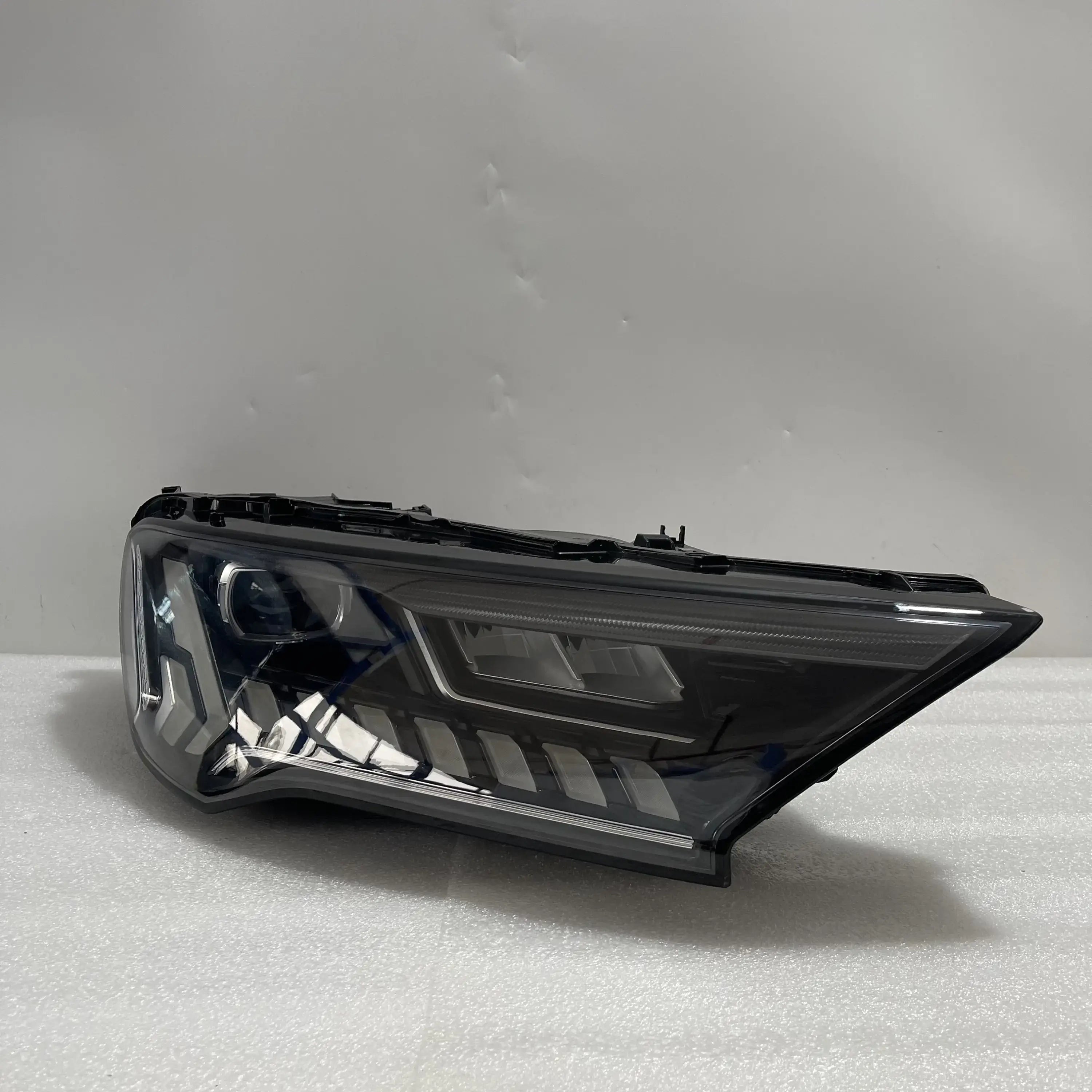Audi Q7 SQ7 4M Full LED Matrix Scheinwerfer rechts 4M0941040