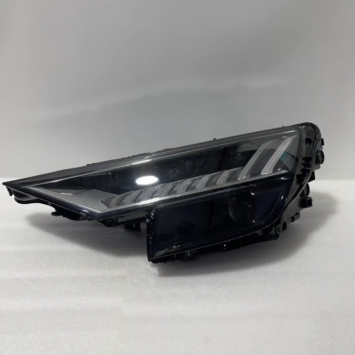Audi Q8 SQ8 RS Q8 4M Full LED Matrix Scheinwerfer links 4M8941783