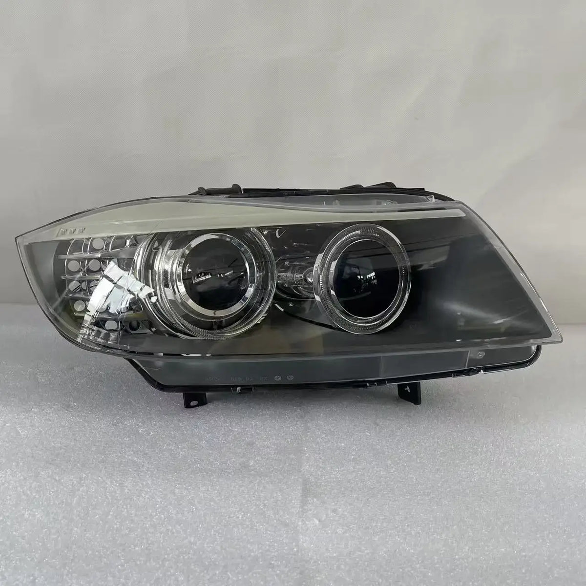 BMW 3er E90 E91 Bi-Xenon LED Scheinwerfer rechts 63117240248