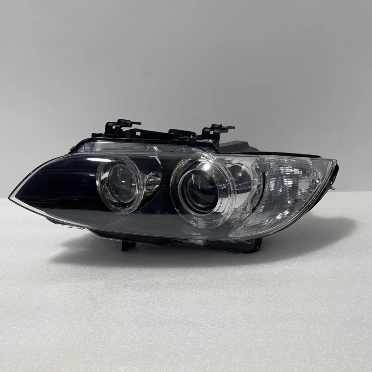 BMW 3er E92 E93 M3 E90 E92 E93 Bi-Xenon AHL LED Scheinwerfer links 63117182513