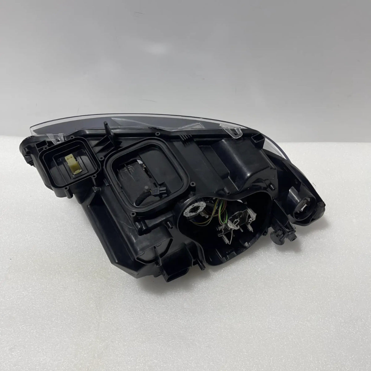 BMW 3er E92 E93 M3 E90 E92 E93 Bi-Xenon AHL LED Scheinwerfer links 63117182513
