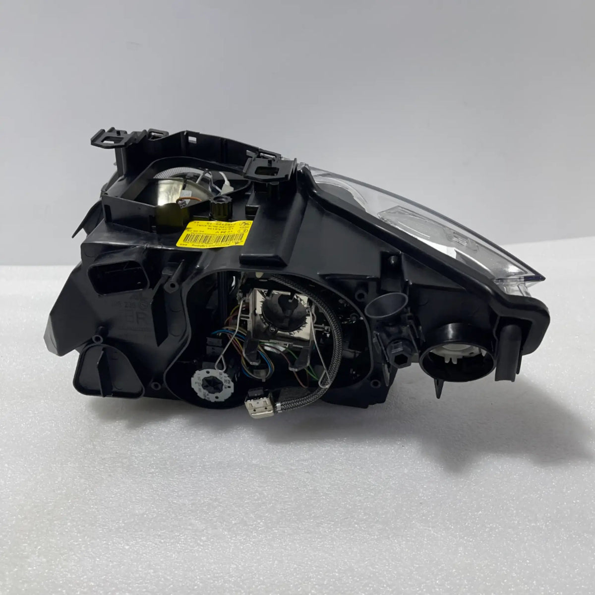 BMW 3er E92 E93 M3 E90 E92 E93 Bi-Xenon AHL LED Scheinwerfer rechts 63117182514