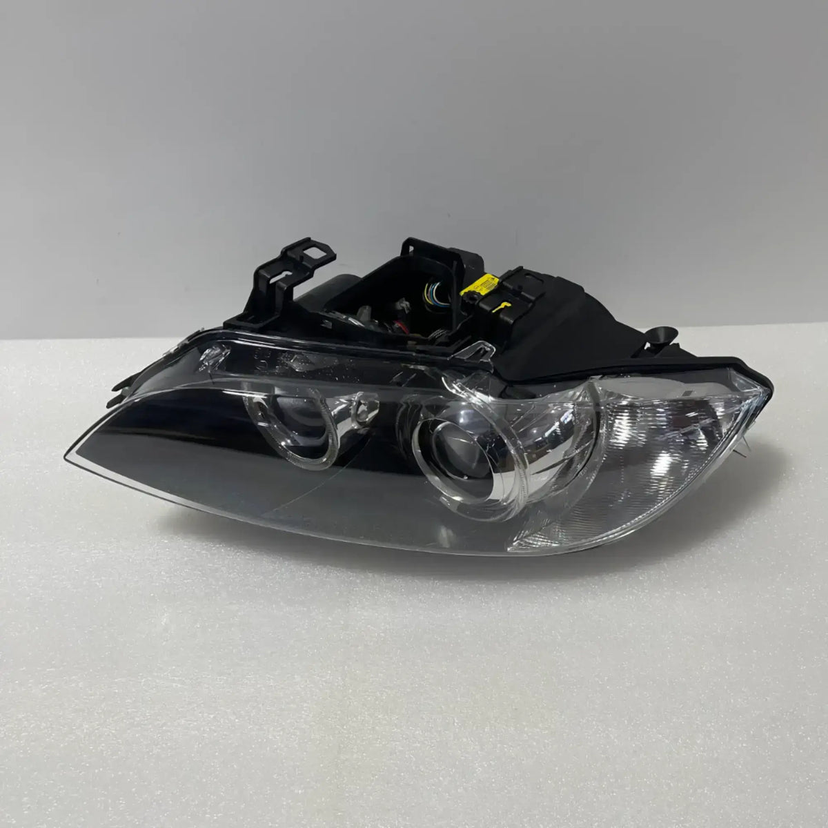 BMW 3er E90 E92 E93 Bi-Xenon LED Scheinwerfer links 63117182507