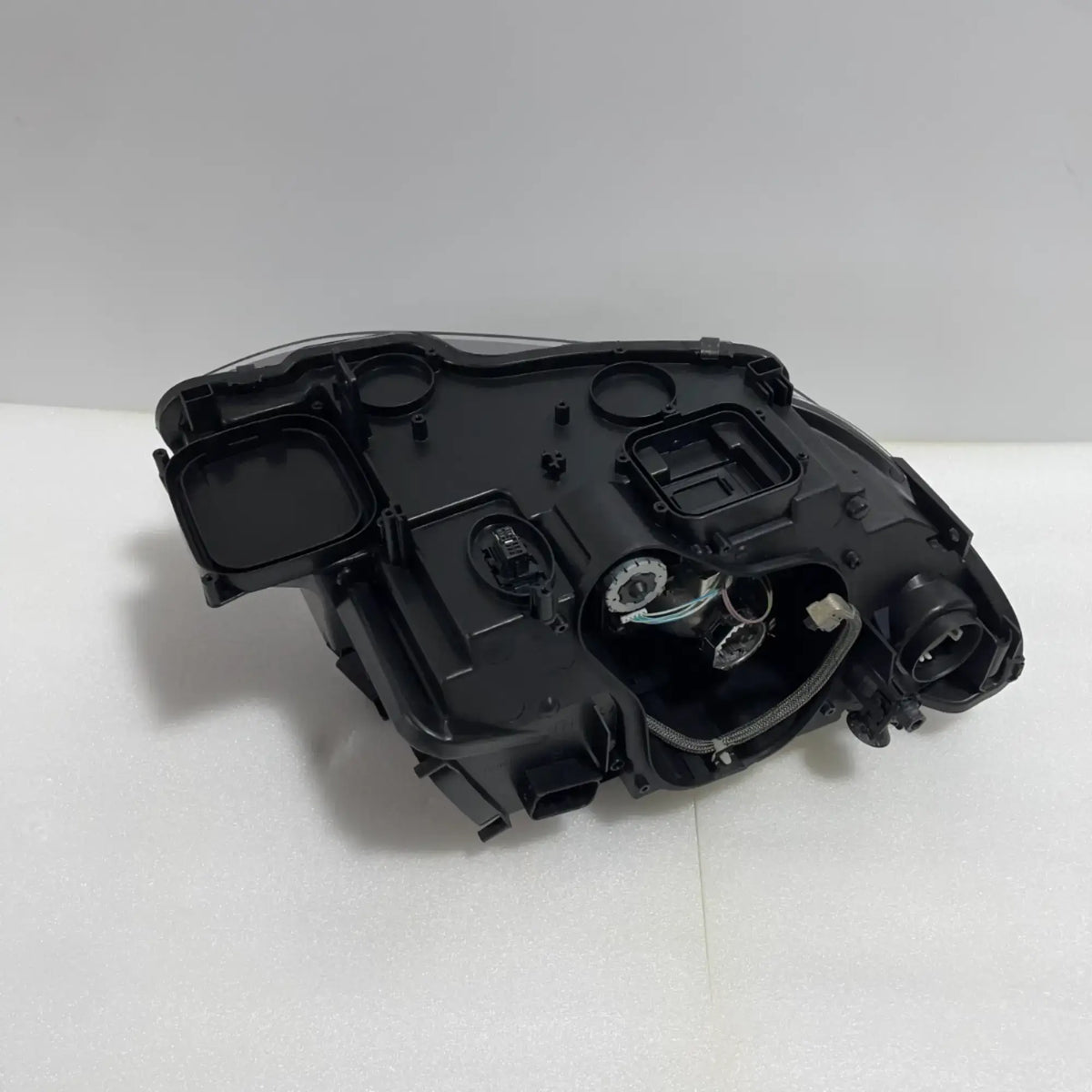 BMW 3er E92 E93 Bi-Xenon LED Scheinwerfer links 63117273199