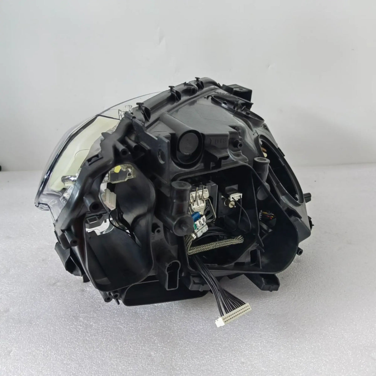 BMW 7er F01 F02 F03 F04 Bi-Xenon LED Scheinwerfer links 63117225229