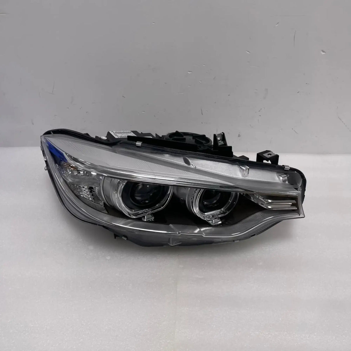 BMW M3 F80 M4 F82 F83 4er F32 F33 F36 Bi-Xenon AHL LED Scheinwerfer rechts 63117377840