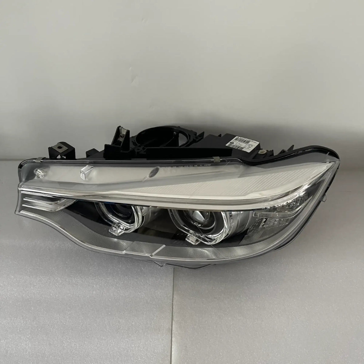 BMW M3 F80 M4 F82 F83 4er F32 F33 F36 Bi-Xenon LED Scheinwerfer links 63117377843