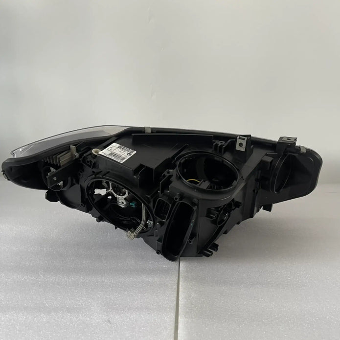 BMW M3 F80 M4 F82 F83 4er F32 F33 F36 Bi-Xenon LED Scheinwerfer links 63117377843
