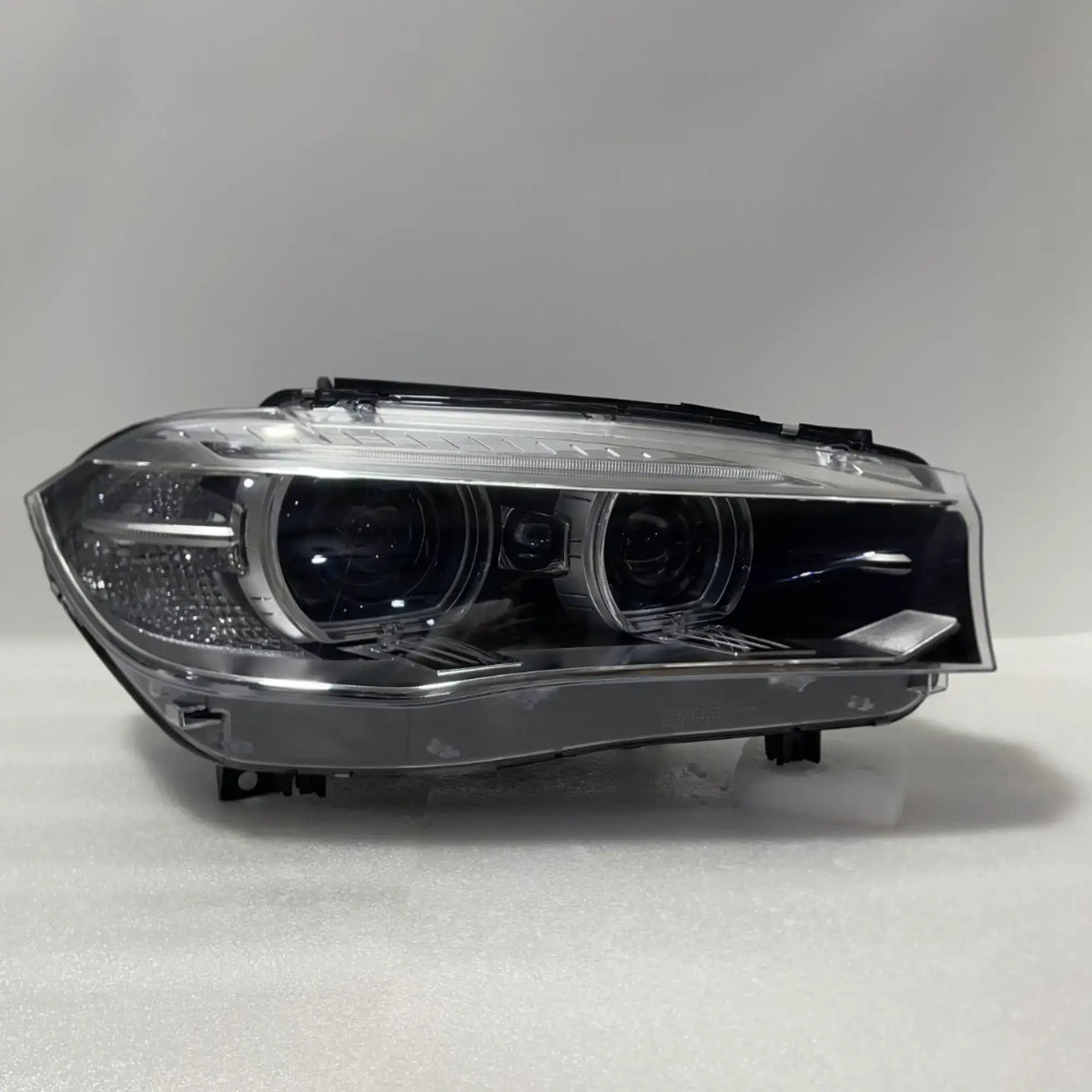 BMW X5 F15 X5 M F85 X6 F16 Bi-Xenon LED Scheinwerfer rechts 63117317102